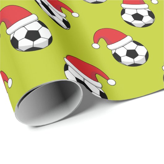 Weihnachts-Fußball mit Weihnachtsmann-Hat-Muster Geschenkpapier (Rolleneckpunkt)