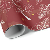 Weihnachts-Glimmer: Weiße Pines auf rotem Velvet Geschenkpapier (Rolleneckpunkt)