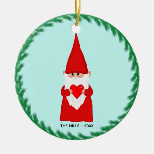 Weihnachts-Gnome Holen eines Herzens auf Light Blu Keramik Ornament (Vorne)