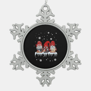 Weihnachts-Gnome Shirt Rote Nomenklatur Nähmaschin Schneeflocken Zinn-Ornament