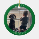 Weihnachts-Grün-Weiß-Personalisiert-Kind-Begleiter Keramik Ornament (Vorne)