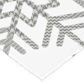 Weihnachts-Hahnentrittmuster Snowflakes Chic Großer Tischläufer (Ecke)