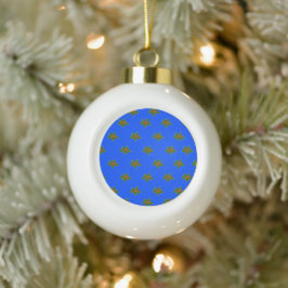 Weihnachts-Holly-Dekorationsmuster auf blau Keramik Kugel-Ornament