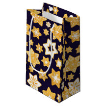 Weihnachts-Keks mit blauem Hintergrund