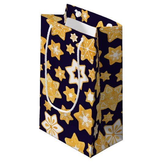 Weihnachts-Keks mit blauem Hintergrund Kleine Geschenktüte (Vorderseite Schrägansicht)