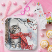 Weihnachts-Kitty sieht einen Kardinal Pappteller (Party)