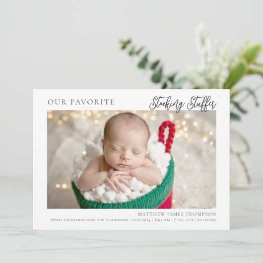 Weihnachts-Kleine Geschenk Modernes Foto Baby Ankündigung (Stehend Vorderseite)