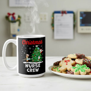 Weihnachts-Krankenpfleger-Crew mit dem Weihnachtsm Kaffeetasse