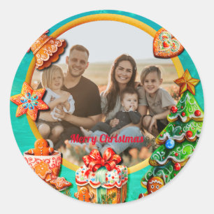 Weihnachts-Leckereien-Haus aus Lebkuchen und Neuja Runder Aufkleber