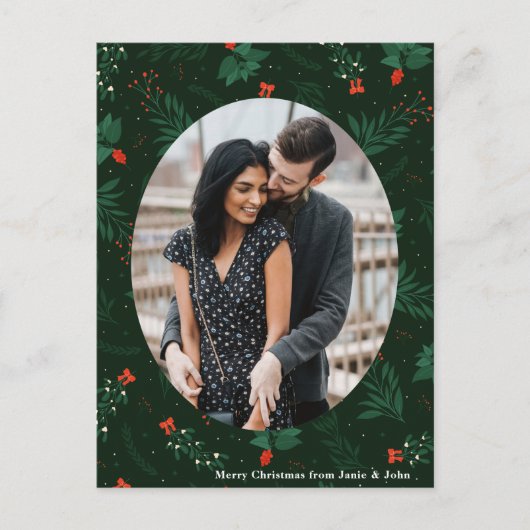 Weihnachts-Liebe Couple Foto Chic Green Mistletoe Postkarte (Vorderseite)