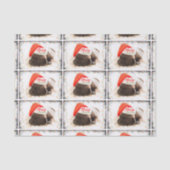 Weihnachts-Mops in Weihnachtsmannmütze mit Weihnac Seidenpapier (Vorderseite)