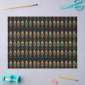 Weihnachts-Nussknacker auf Schwarz Seidenpapier (Basteln)