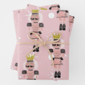 Weihnachts-Nutcracker-Figuren Hand gezeichnet Rosa Geschenkpapier Set (Beispiel)