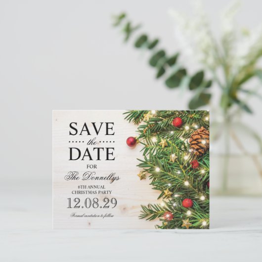 Weihnachts-Party Save the Date Ankündigungspostkarte (Stehend Vorderseite)