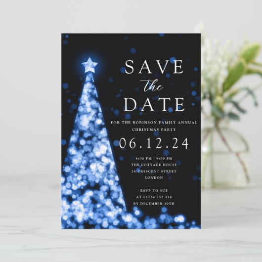 Weihnachts-Party Save the Date Blue Tree Glam Einladung (Stehend Vorderseite)