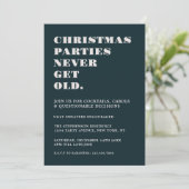 Weihnachts-Party werden nie alt grün Einladung (Stehend Vorderseite)
