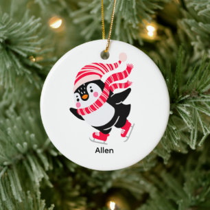 Weihnachts-Penguin in einem Hut und Scarf auf Skat Keramik Ornament