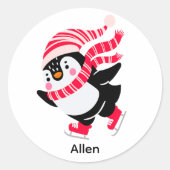 Weihnachts-Penguin in einem Hut und Scarf auf Skat Runder Aufkleber (Vorderseite)