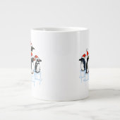 Weihnachts-Penguin-Party Jumbo-Tasse (Vorderseite)
