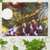 Weihnachts-Pine Bauble und Garland Geschirrtuch (Gefaltet)
