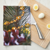 Weihnachts-Pine Bauble und Garland Geschirrtuch (Viertel Falte)