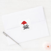 Weihnachts-Piratenskull mit Weihnachtsmannmütze Quadratischer Aufkleber (Umschlag)