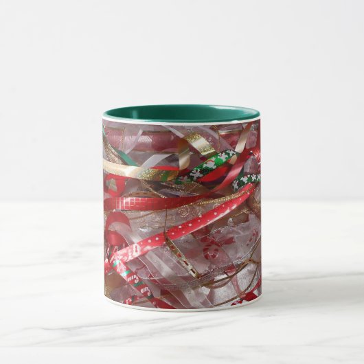 Weihnachts-Ribbons Red Green und Gold Holiday Tasse (Zentrum)
