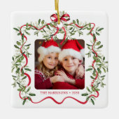 Weihnachts-Rotes Wavy-Rahmen-Foto Keramikornament (Vorderseite)