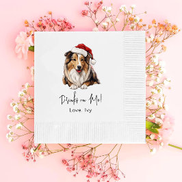 Weihnachts Rough Collie Dog trinkt auf mir Serviette