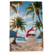 Weihnachts-Sandmann am Strand Mittlere Geschenktüte (Vorderseite)