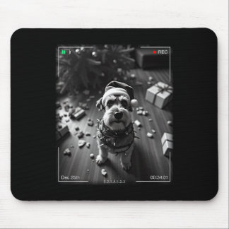 Weihnachts-Schnauzer auf Kamera erwischt Mousepad