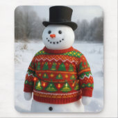 Weihnachts-Schneemann mit einem hässlichen Pullove Mousepad (Vorne)