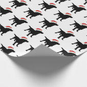 Weihnachts Schwarzer Lab Hund mit Weihnachtsmütze Geschenkpapier (Ecke)