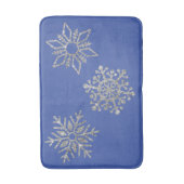 Weihnachts-Silberschneeflocken auf Blau Badematte (Vorderseite Vertikal)