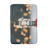 Weihnachts-SlipperyJoe Nutcracker figurine Ornamen Badematte (Vorderseite Vertikal)