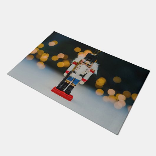 Weihnachts-SlipperyJoe Nutcracker figurine Ornamen Fußmatte (Schrägansicht)
