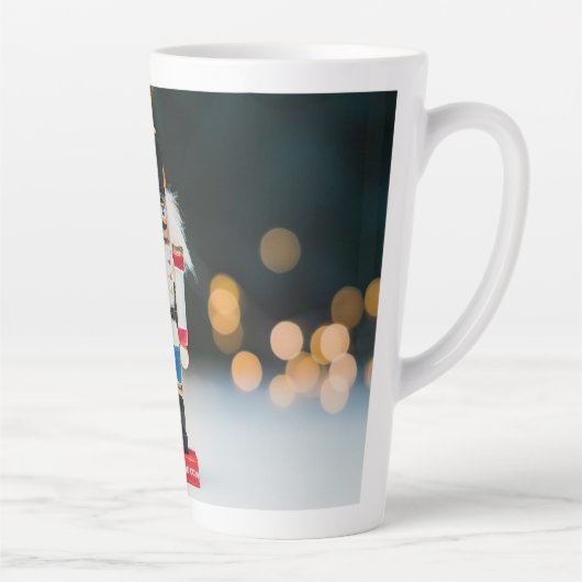 Weihnachts-SlipperyJoe Nutcracker figurine Ornamen Milchtasse (Rechts)