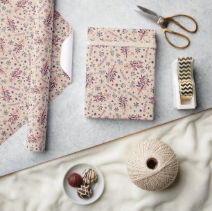Weihnachts-Stechpalmenstrauß - Cremebeige Geschenkpapier