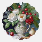 Weihnachts Stillleben mit Peonys, Holly & Pine Ornament Karte (Vorderseite)