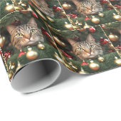 Weihnachts Tabby Katze In Holiday Tree Geschenkpapier (Rolleneckpunkt)
