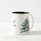 Weihnachts-Tasse | Rustikales Nordic Holiday Desig Zweifarbige Tasse (VorderseiteRechts)