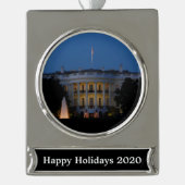 Weihnachts-Weiße Haus am Abend in Washington DC Banner-Ornament Silber (Vorderseite)