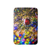 Weihnachtsball Rot Badematte (Vorderseite Vertikal)