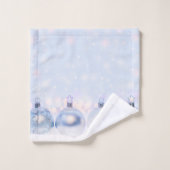 Weihnachtsbälle auf Schnee zum Feiern Badhandtuch Set (Waschlappen)