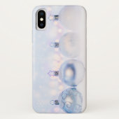 Weihnachtsbälle auf Schnee zum Feiern Case-Mate iPhone Hülle (Rückseite)