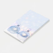 Weihnachtsbälle auf Schnee zum Feiern Post-it Klebezettel (angewinkelt)