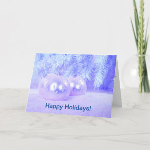 Weihnachtsbälle im Hintergrund von Snow & Blue Feiertagskarte
