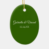 Weihnachtsbaum auf der Grünen Winter-Verlobung Keramik Ornament (Hinten)