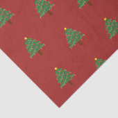 Weihnachtsbaum auf rotem Seidenpapier (Ausschnitt)