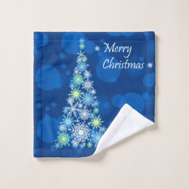 Weihnachtsbaum aus Schneeflocken. Waschlappen